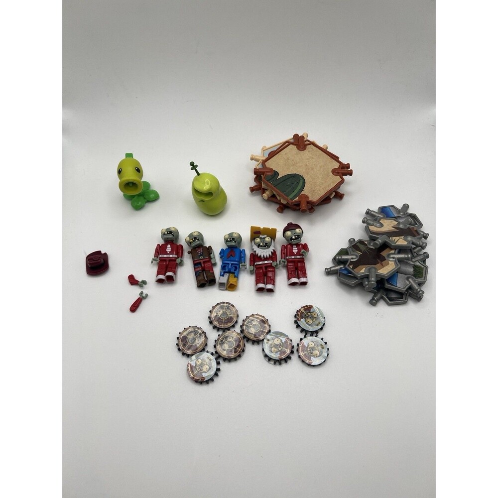 Lot Of Plants Vs Zombies K’Nex pieces Knex